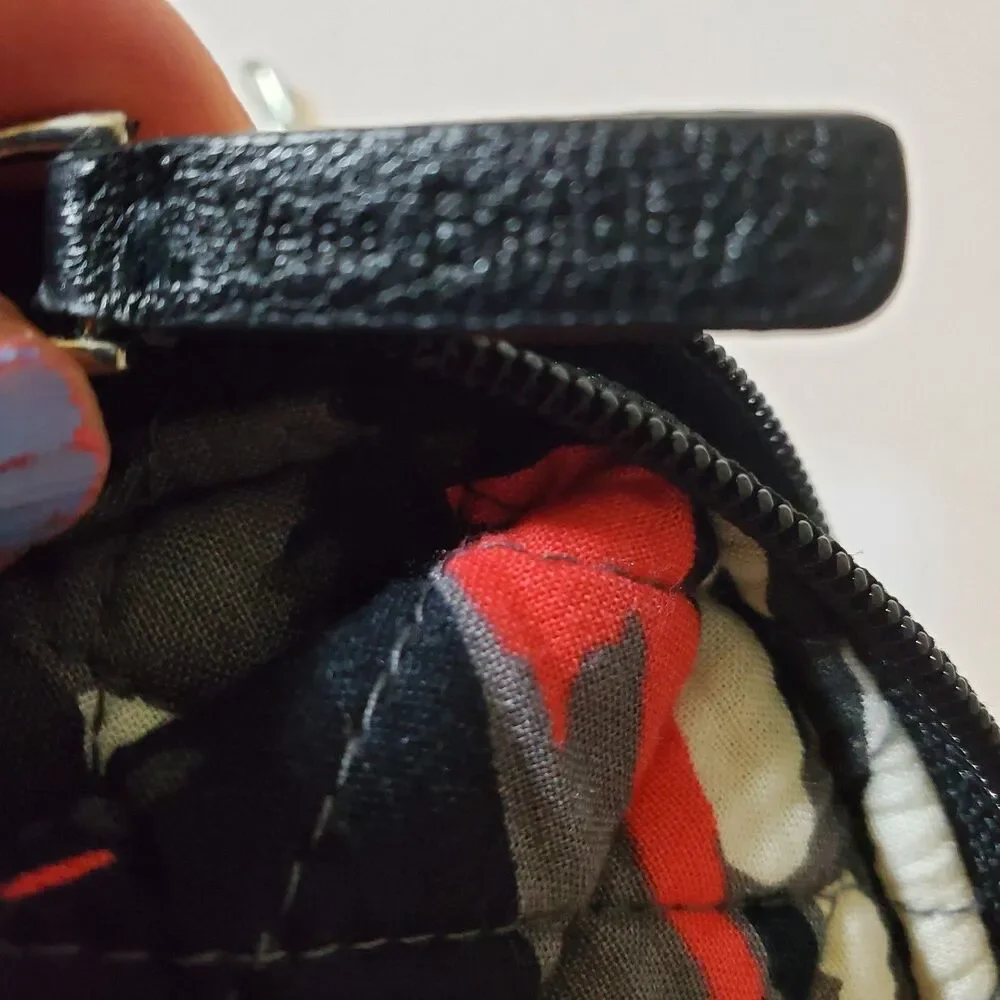 Vera Bradly Make Up Bag‎ Zipper Bag Black Gray And Red